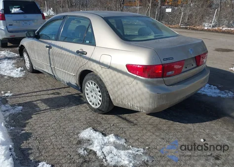 2005 Honda Accord 2.4 Dx z USA, uszkodzony, nr VIN 1HGCM56175A137227